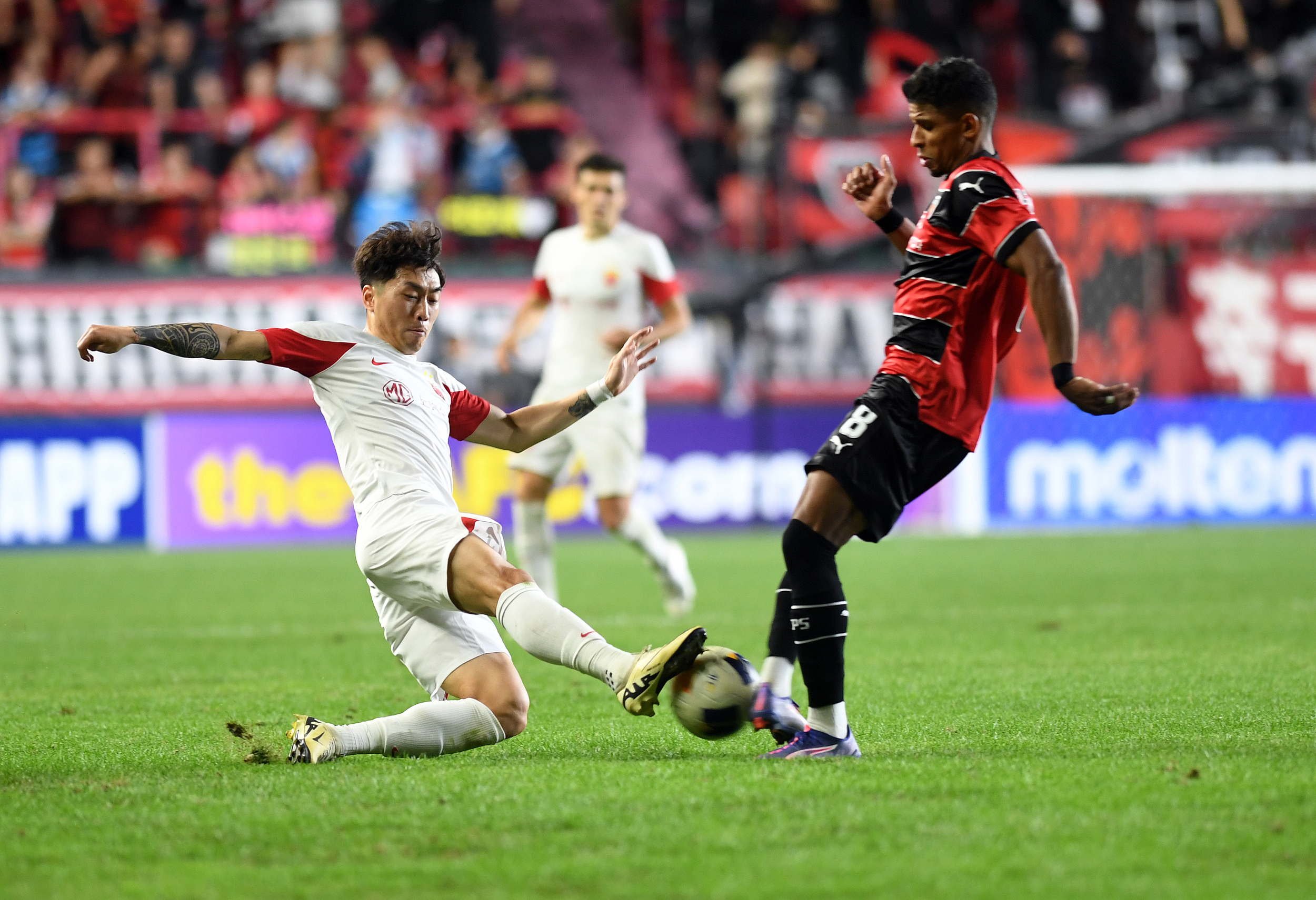 申花主场输球,遭遇意外失利 申花主场输球,遭遇意外失利