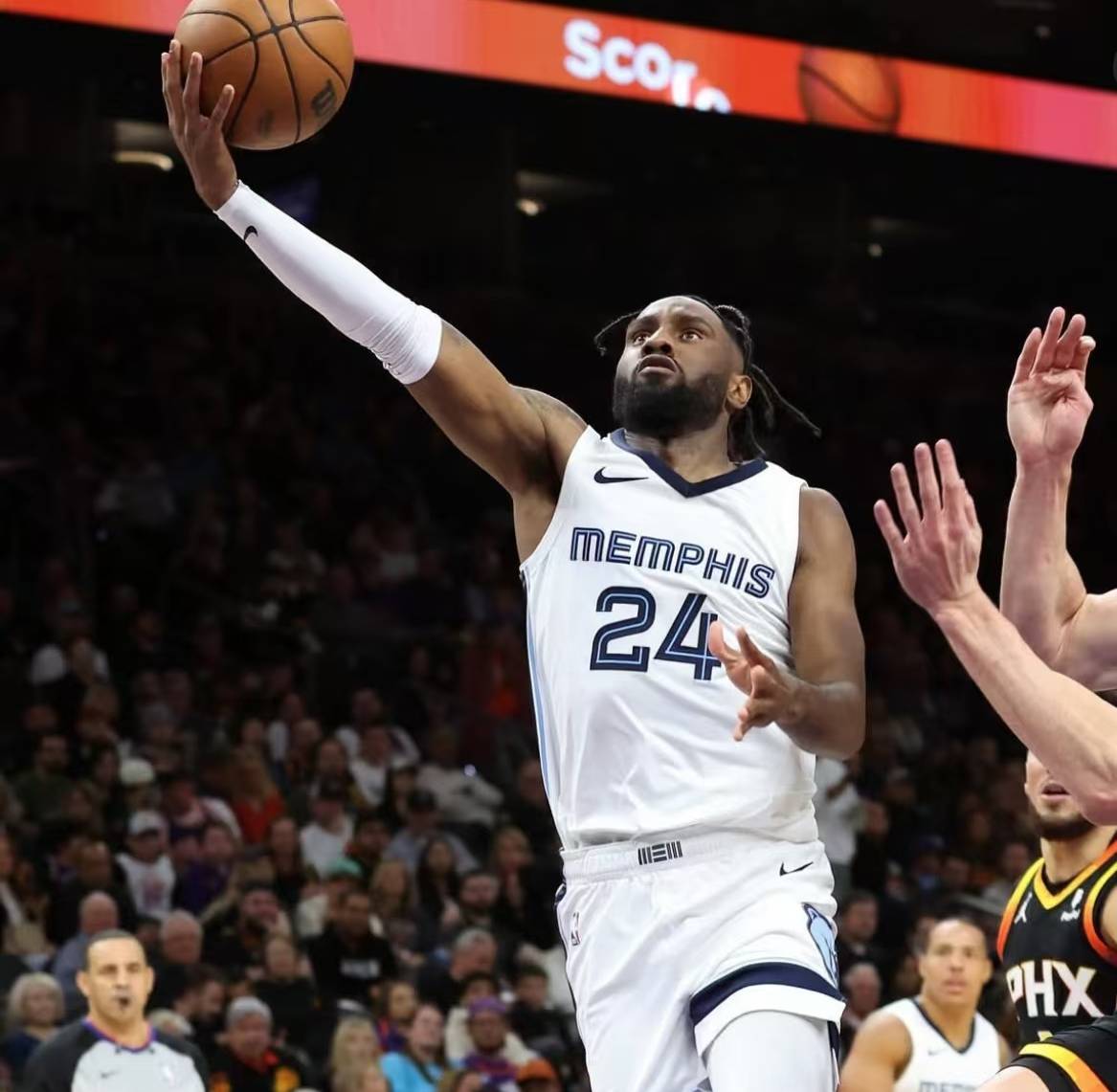 od体育馆-关于鹈鹕队交易活跃，球队内外援互动频频，备战新赛季的信息