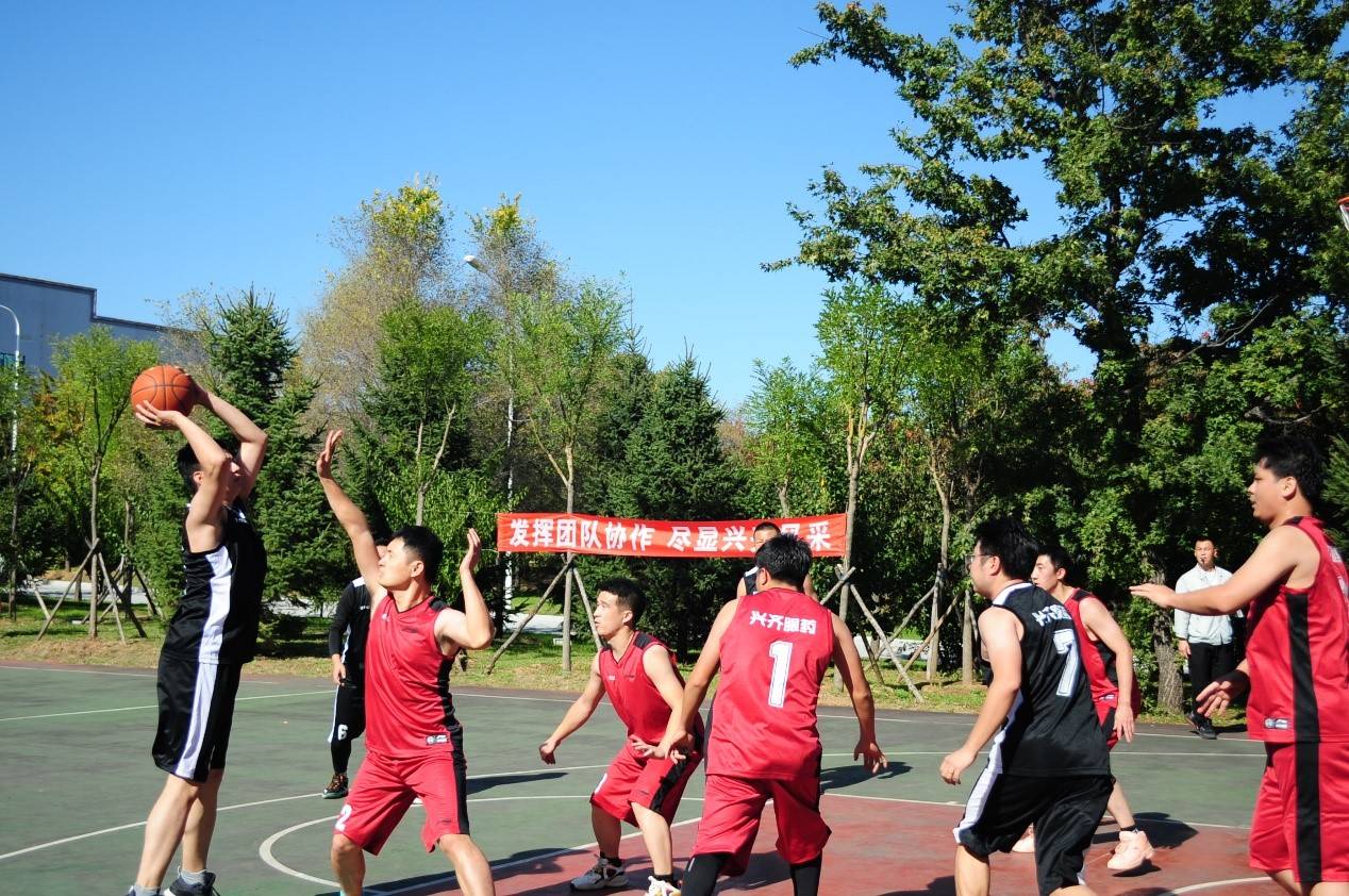 泰国篮球锦标赛收官,决赛强队对决尽显风采的简单介绍 泰国篮球锦标赛收官,决赛强队对决尽显风采的简单介绍