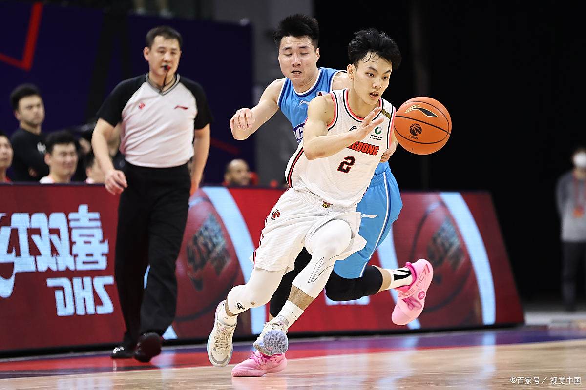 篮球赛事的发展成为新的大众关注焦点的简单介绍 篮球赛事的发展成为新的大众关注焦点的简单介绍