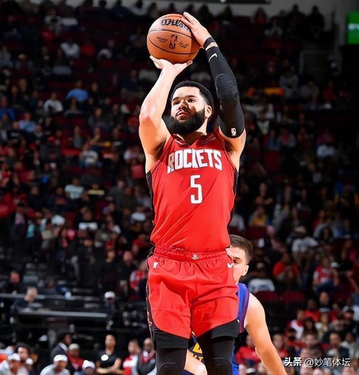 火箭横扫公牛,迎来赛季首胜 火箭横扫公牛,迎来赛季首胜