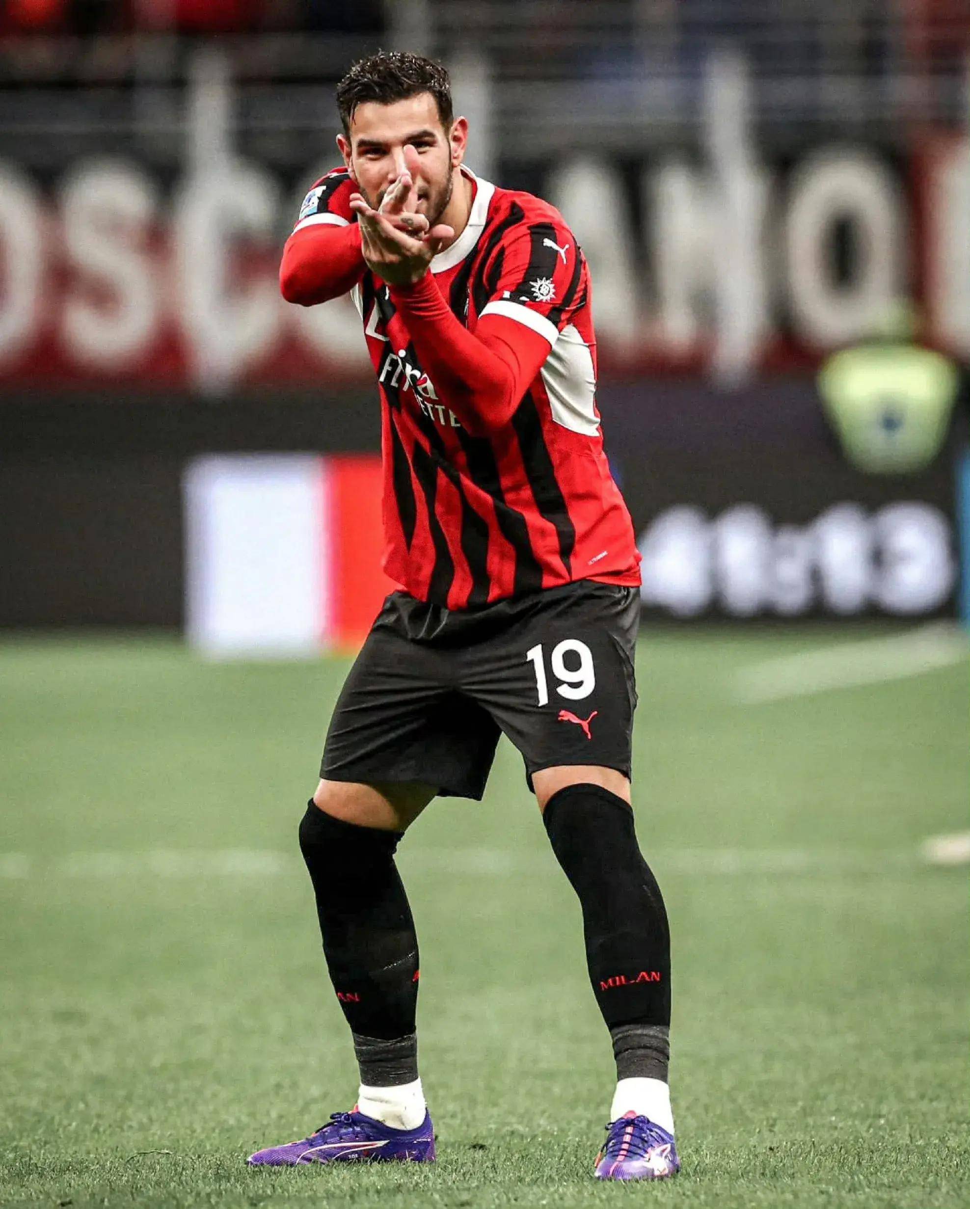 od体育app下载-奥兰多加盟AC米兰踏上新赛季征程