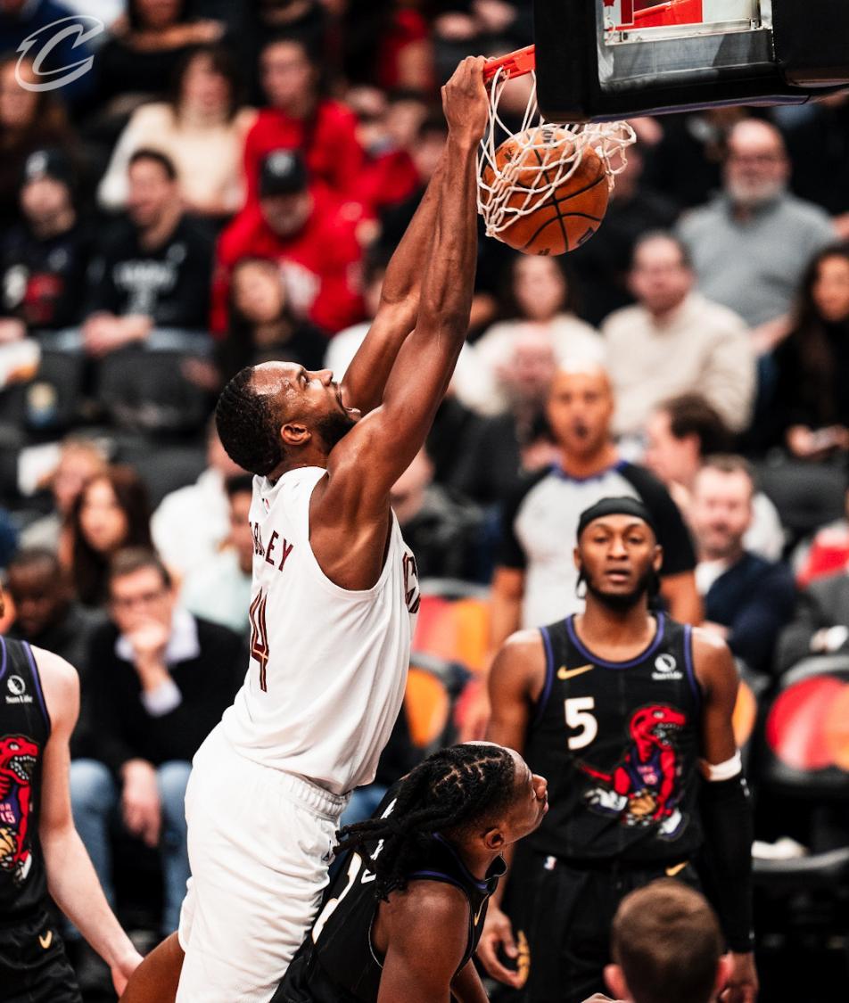 猛龙力克老鹰取得四连胜 猛龙力克老鹰取得四连胜